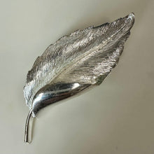 Load image into Gallery viewer, Vintage Allison Reed Silvertone Curled Leaf Brooch Pin Signed (3.5")
