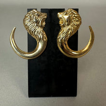 Load image into Gallery viewer, Vintage Bassani Style Goldtone Lion Earrings (1.75")
