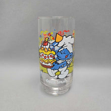 Load image into Gallery viewer, Peyo Smurfs Drinking Glass - Baker Smurf (6")
