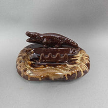 Load image into Gallery viewer, Vintage Florida Alligator Souvenir Ashtray (~2x4.5x3.5)
