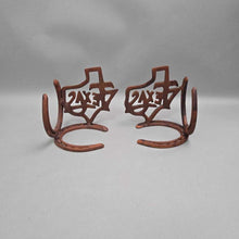 Load image into Gallery viewer, St Croix Forge Horseshoe &amp; State of Texas Bookends (~6x12x5)
