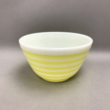 Load image into Gallery viewer, Vintage Pyrex "Rainbow Stripe" Yellow Mixing Bowl #401 (1.5 Pint) (~3.25x5.75)

