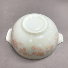 Load image into Gallery viewer, Vintage Pyrex 443 White &amp; Pink Gooseberry Mixing Bowl 2.5 Qt Cinderella Nesting
