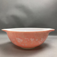 Load image into Gallery viewer, Pyrex Pink Gooseberry Cinderella Mixing Bowl 444 4QT Nesting Bowl
