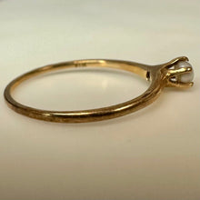 Load image into Gallery viewer, Antique 14K Gold Prong Set Pearl Ring sz 6 (1.0g)
