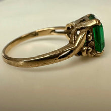 Load image into Gallery viewer, Vintage 10K Gold Green Paste Stone Ring sz 5 (1.8g)

