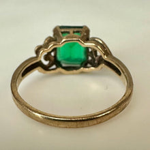 Load image into Gallery viewer, Vintage 10K Gold Green Paste Stone Ring sz 5 (1.8g)
