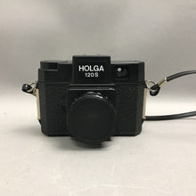 Load image into Gallery viewer, Vintage Holga 120S Film Camera (4x6x3)
