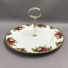 Load image into Gallery viewer, Royal Albert Old Country Roses Single-Tier Handled Serving Plate (~10.5)
