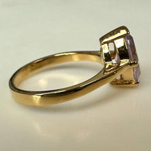 Load image into Gallery viewer, Gold Plated Lavender Cubic Zirconia Ring sz 6
