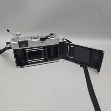 Load image into Gallery viewer, Canon Canonet 28 35mm Film Camera (3x5x2.75)
