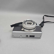 Load image into Gallery viewer, Canon Canonet 28 35mm Film Camera (3x5x2.75)
