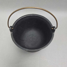 Load image into Gallery viewer, Miniature Cast Iron Kettle (3.25x4x4)
