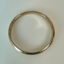 Load image into Gallery viewer, 10K Gold Wedding Band Ring sz 7 (0.9g)
