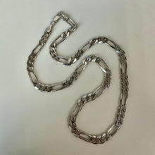 Load image into Gallery viewer, Vintage Italian Sterling Heavy Figaro Link 18" Chain Necklace (27.2g)
