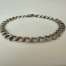 Load image into Gallery viewer, Vintage Sterling Double Link Charm Chain Bracelet (8")
