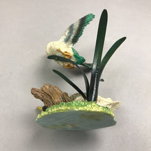 Load image into Gallery viewer, Two Duck Sculpture on Pond (5.5")
