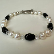 Load image into Gallery viewer, Freshwater Pearl Onyx Crystal Bead Sterling Toggle Bracelet (7.25")
