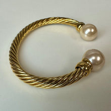 Load image into Gallery viewer, Vintage Goldtone Twisted Cable Cuff Bracelet Faux Pearl Accent

