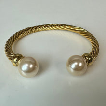 Load image into Gallery viewer, Vintage Goldtone Twisted Cable Cuff Bracelet Faux Pearl Accent
