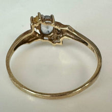 Load image into Gallery viewer, 10K Gold Aquamarine Ring sz 8 (1.3g)
