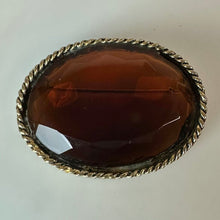 Load image into Gallery viewer, Vintage ART Goldtone Dark Amber Glass Stone Brooch Pin (1.75")
