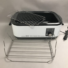 Load image into Gallery viewer, Vintage Nesco 18 Qt Roaster~Roast, Bake, Cook, Steam (24x13x14)
