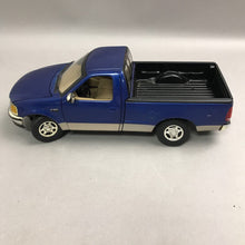 Load image into Gallery viewer, Ertl 97 Ford F150 Pickup Truck 1:18 (12")
