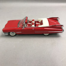 Load image into Gallery viewer, Danbury Mint - 1959 Cadillac Series 62 Convertible - 1:24 Scale

