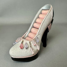 Load image into Gallery viewer, High Heel Decorative Ring Holder (4.5")
