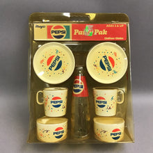 Load image into Gallery viewer, 1980s Pepsi Party Pak Childs Plastic Dish Set Chilton-Globe Sealed Made in USA (9x7)
