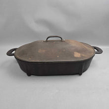 Load image into Gallery viewer, Cast Iron Dutch Oven (7x21x11)
