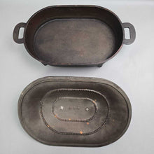 Load image into Gallery viewer, Cast Iron Dutch Oven (7x21x11)
