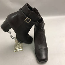 Load image into Gallery viewer, Women's Karen Scott Brown Ankle Fashion Bootie with Buckle 7.5M

