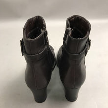 Load image into Gallery viewer, Women's Karen Scott Brown Ankle Fashion Bootie with Buckle 7.5M
