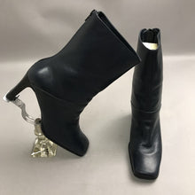 Load image into Gallery viewer, Navy Blue Leather Booties Stiletto Heel (8M)
