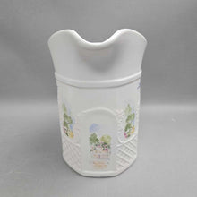 Load image into Gallery viewer, Pfaltzgraff Cape May Pitcher (9x9x6)
