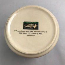 Load image into Gallery viewer, Wild Wings' Cold Trail Wolves Canister (~8x5)
