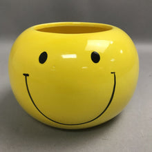 Load image into Gallery viewer, Smiley Face Planter Pot (~4.5x5.5)
