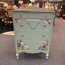 Load image into Gallery viewer, Painted Dresser 4 Drawer (49x32x18)

