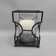 Load image into Gallery viewer, Candle Holder w/ Candle (6.5x5x5)

