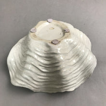 Load image into Gallery viewer, Pottery White Shell Bowl (10")

