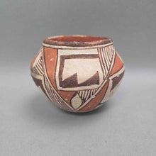 Load image into Gallery viewer, Vintage Acoma NM Pottery Vase (~3.5x4.25)
