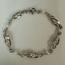Load image into Gallery viewer, Vintage Sterling Caged Pearl Link Bracelet (7.5")
