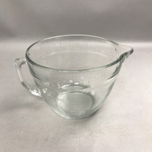 Load image into Gallery viewer, 2 Quart Glass Measuring Bowl w/Lid
