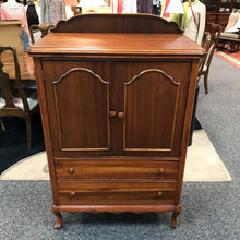 Load image into Gallery viewer, Dresser 6 Drawer (50x36x21)
