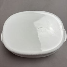 Load image into Gallery viewer, Corning Ware French White Casserole Dish w/Lid (7x14x10)
