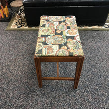 Load image into Gallery viewer, Vanity Bench Seat (18x22x14)
