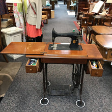 Load image into Gallery viewer, Vintage Singer Treadle Sewing Machine (31x34x16)
