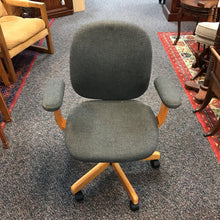 Load image into Gallery viewer, Office Chair ASIS(34x26x21)
